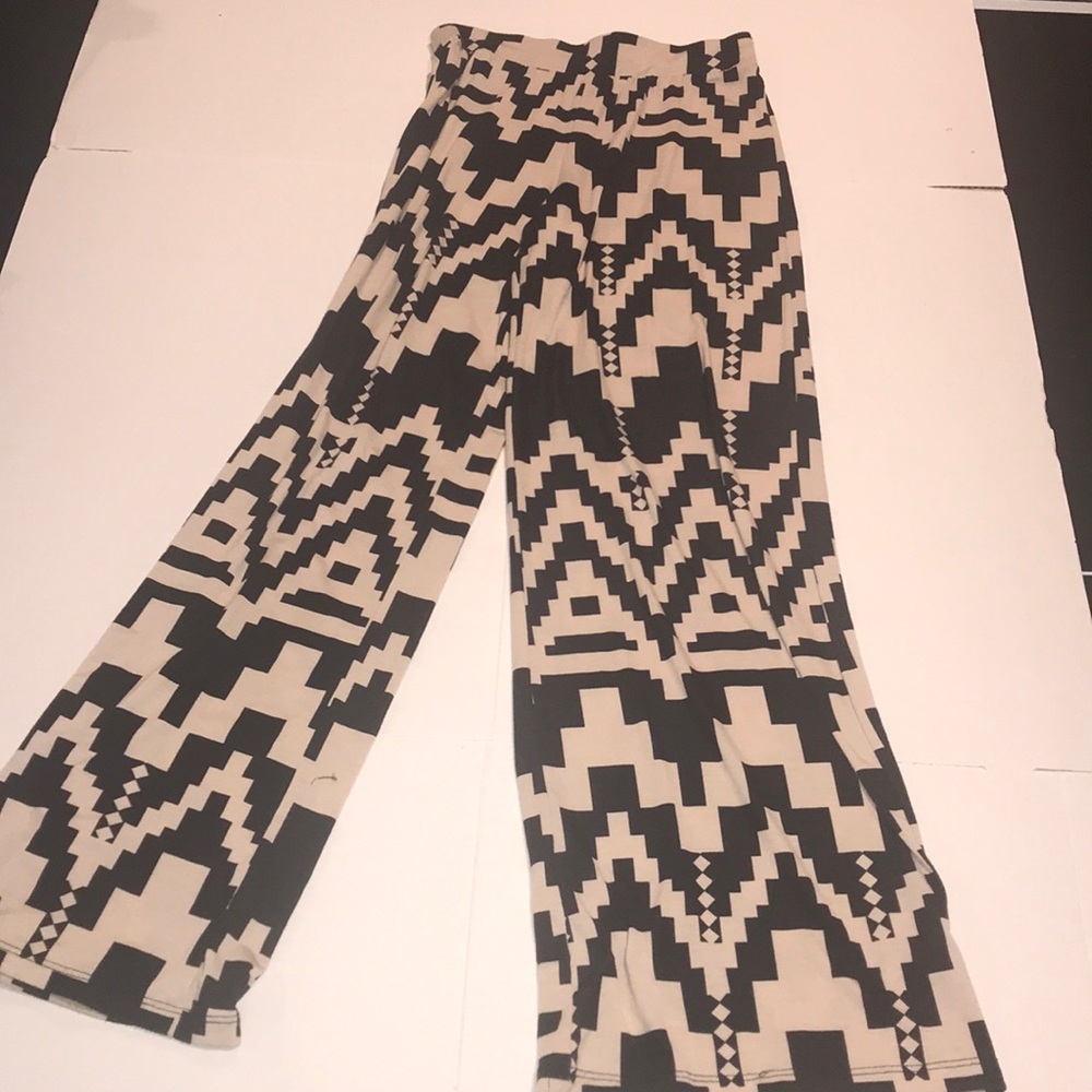 ⭐️High waisted flow pant⭐️
